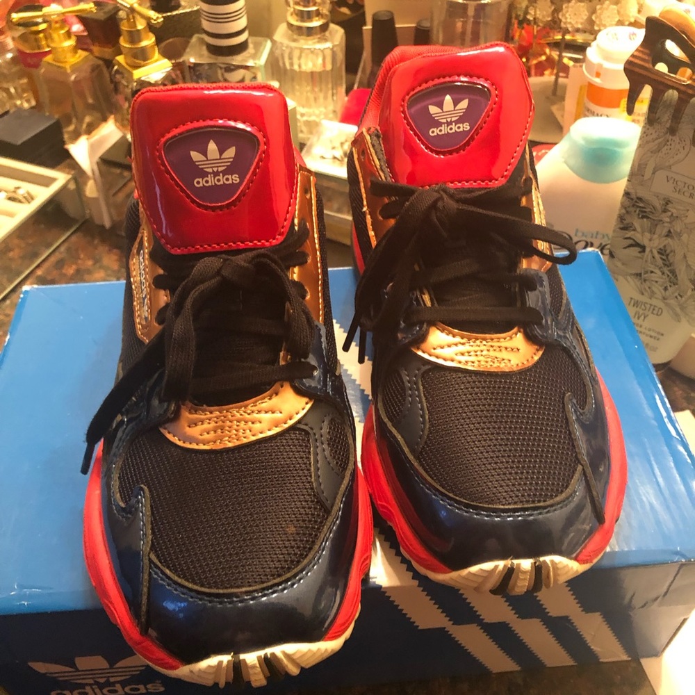 Women sneakers